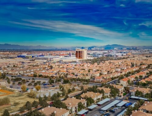 Why Are So Many People Moving to Las Vegas?